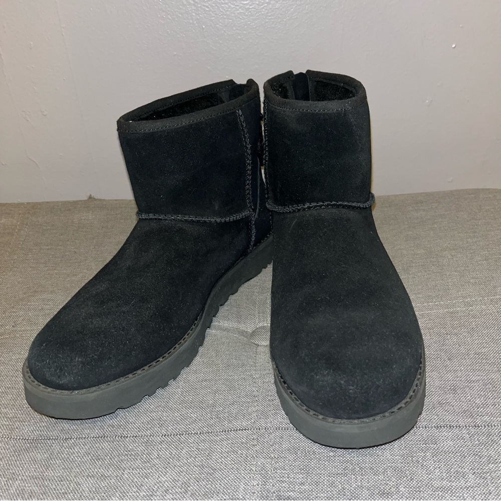UGG Classic Mini Zip Back Boots Black Size 8